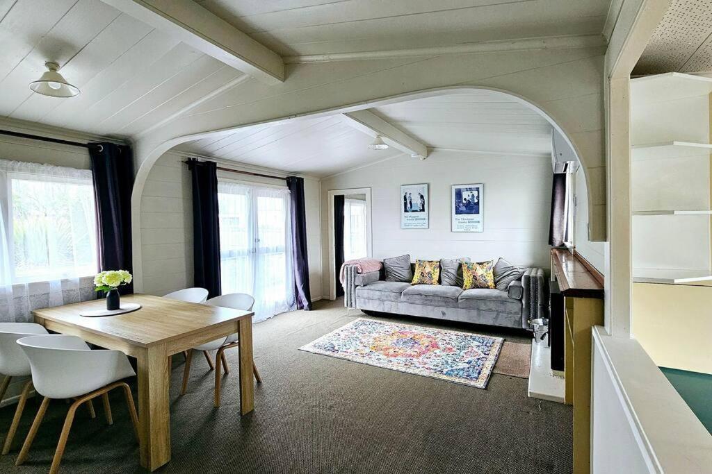 陶波Cosy Lockwood In Town别墅 外观 照片